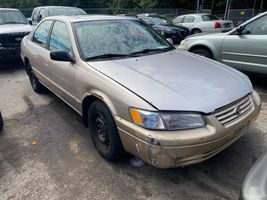 1999 TOYOTA CAMRY LE