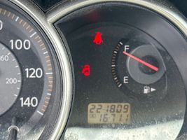 2008 NISSAN VERSA SL