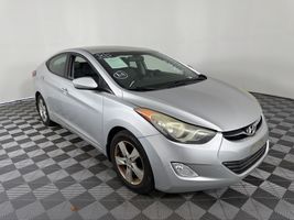 2012 HYUNDAI ELANTRA 