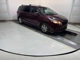 2017 KIA SEDONA LX