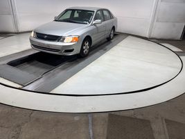 2001 TOYOTA AVALON XL