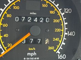 1995 MERCEDES-BENZ E CLASS E320