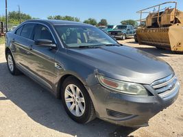 2011 FORD TAURUS SE