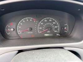 2003 HYUNDAI ELANTRA 