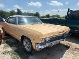 1965 CHEVROLET IMPALA 