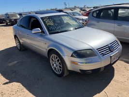 2002 VOLKSWAGEN PASSAT W8