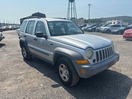 2005 JEEP LIBERTY SPORT
