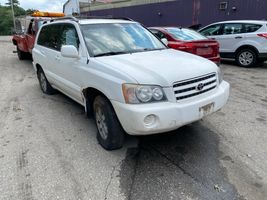 2001 TOYOTA HIGHLANDER 