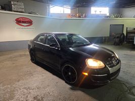 2010 VOLKSWAGEN JETTA 