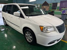 2011 CHRYSLER TOWN & COUNTRY