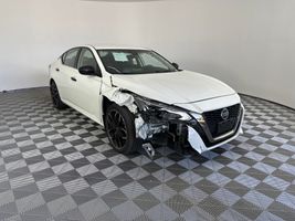 2022 NISSAN ALTIMA SR