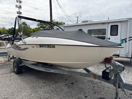 2001 YAMAHA LS2000 