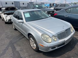 2003 MERCEDES-BENZ E CLASS E320