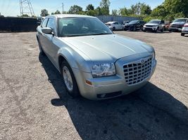 2005 CHRYSLER 300