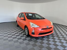 2012 TOYOTA PRIUS C 