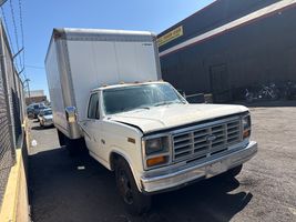 1986 FORD F350 