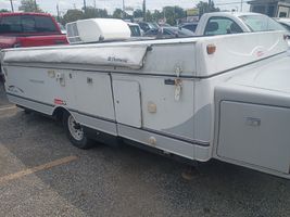 2004 COLEMAN TRAILER 