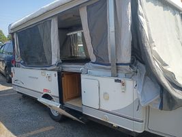 2004 COLEMAN TRAILER 