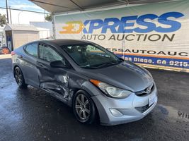 2013 HYUNDAI ELANTRA