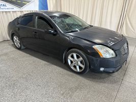 2004 NISSAN MAXIMA 