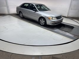 2003 TOYOTA AVALON XL