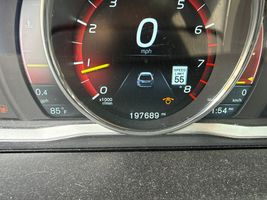 2016 VOLVO XC60 T6 PLATINUM