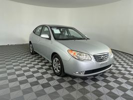 2010 HYUNDAI ELANTRA 