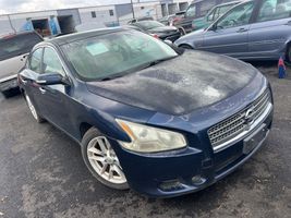 2010 NISSAN MAXIMA SV