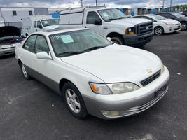 1998 LEXUS ES 300 