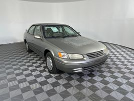 1998 TOYOTA CAMRY LE