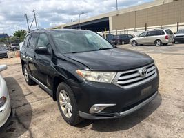 2011 TOYOTA HIGHLANDER 