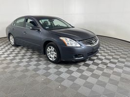 2010 NISSAN ALTIMA 