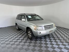 2003 TOYOTA HIGHLANDER LIMITED