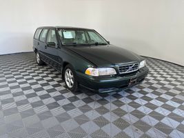 1998 VOLVO V70 BASE