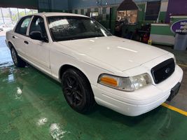 2011 FORD CROWN VICTORIA