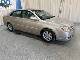 2006 TOYOTA AVALON 