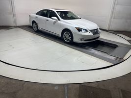 2011 LEXUS ES 350 