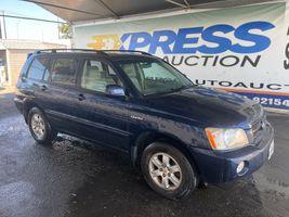2002 TOYOTA HIGHLANDER 