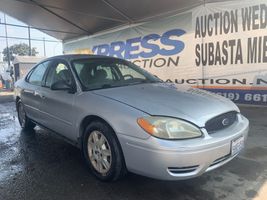 2004 FORD TAURUS