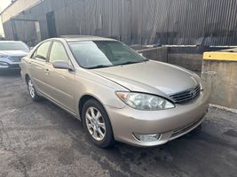 2005 TOYOTA CAMRY XLE V6