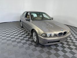 2002 BMW 5-SERIES 525I