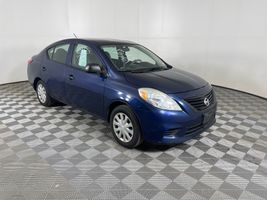 2014 NISSAN VERSA S