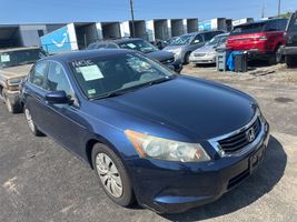 2010 HONDA ACCORD LX