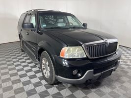 2004 LINCOLN NAVIGATOR 