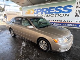 2002 TOYOTA AVALON 