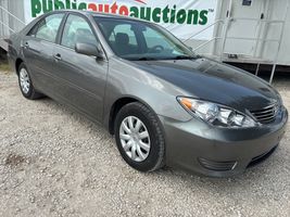 2005 TOYOTA CAMRY 