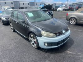 2011 VOLKSWAGEN GTI 