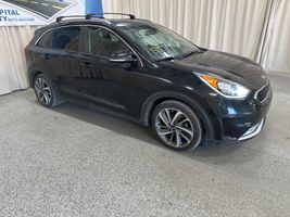 2017 KIA NIRO TOURING
