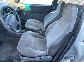2001 SUZUKI SWIFT 