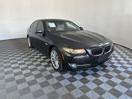 2011 BMW 5-SERIES 550I